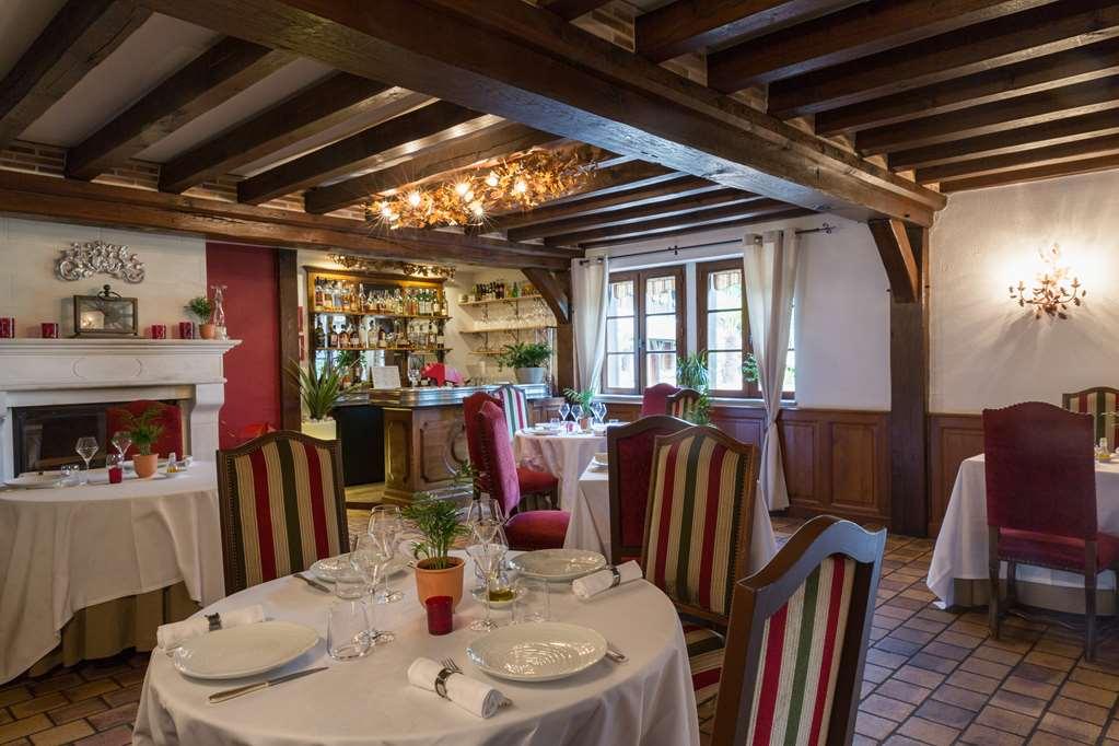 L'Oree Des Chenes, The Originals Relais 圣欧班堡 餐厅 照片